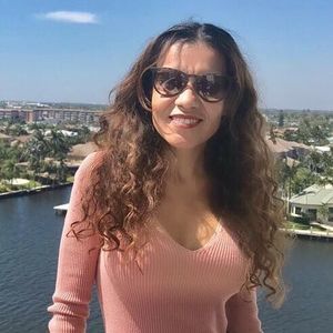 Meet your Posher, Marci